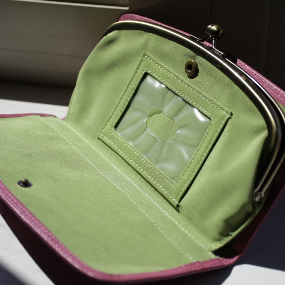 🛍 Pink and Green Leather Wallet - Picture 3 of 8